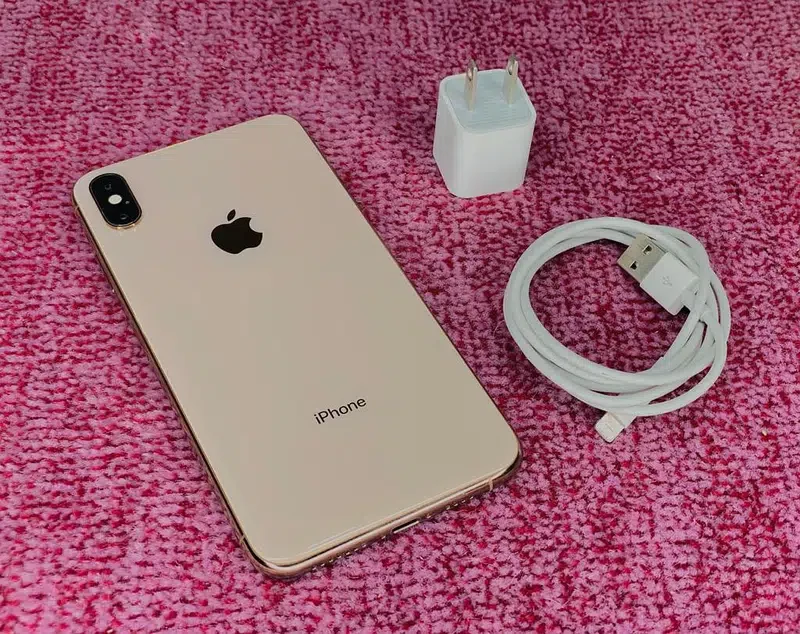 IPhone Xs Max Gold In Lahore Brand New Approved